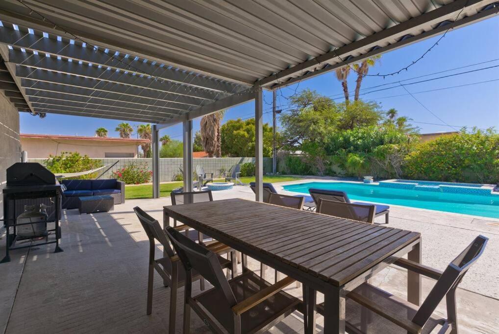 Relax At The 3Br Tranquil Oasis In Palm Springs Villa Esterno foto